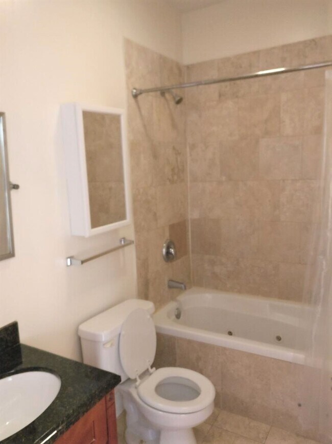 Foto del edificio - 4347 N Sawyer Ave