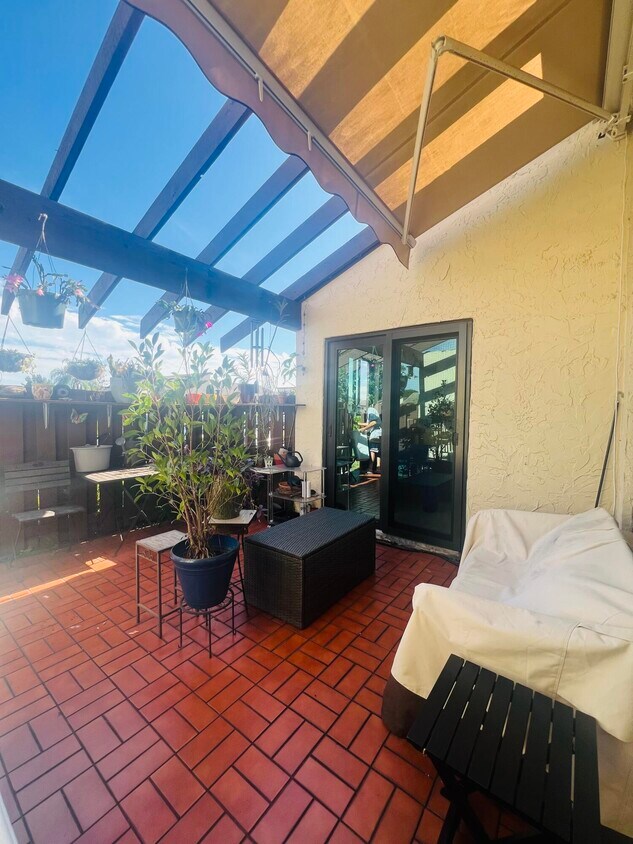 Foto del edificio - 14109 Nesting Way