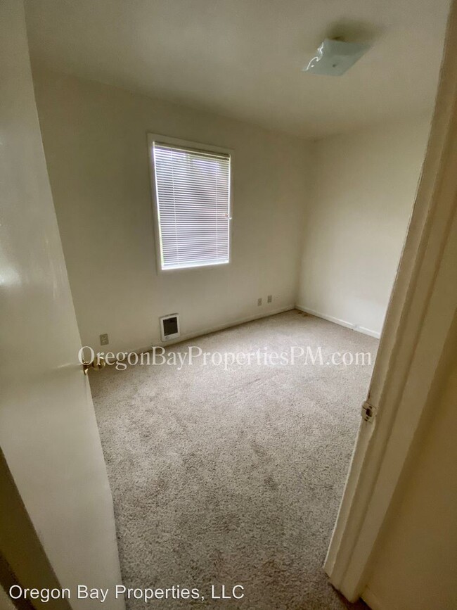 Foto del edificio - 920 Winchester Ave