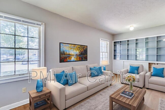 Building Photo - 1102 S Minneapolis St