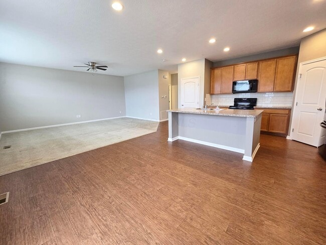 Building Photo - 2132 Canter St