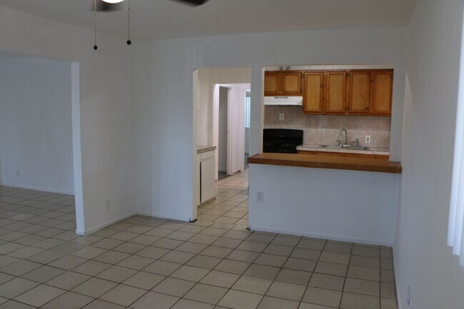 Foto del edificio - 820 W Harriet St
