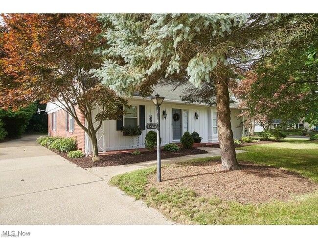 Building Photo - 2468 Ridgewood Rd