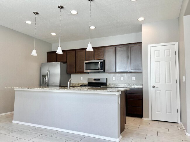 Foto del edificio - 152 N 56th Pl