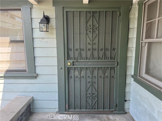 Building Photo - 1021 Sanborn Ave