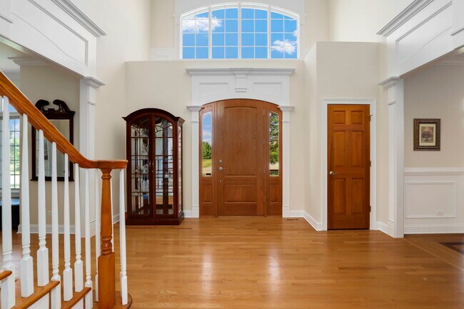 Building Photo - 126 Governors Ct