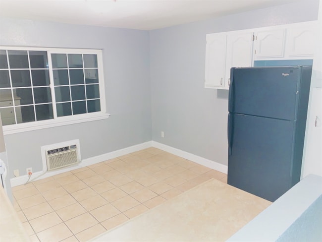 Foto del edificio - 1050 Grand Ave