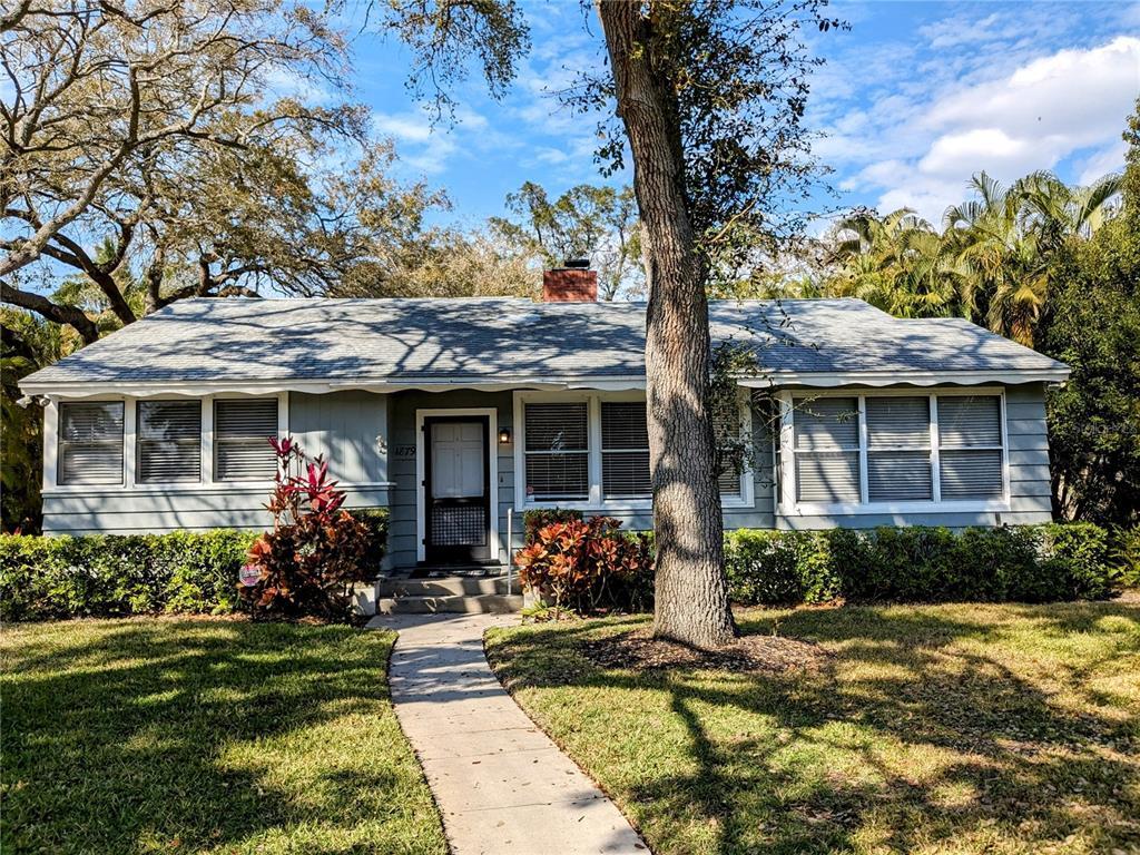 Foto principal - 1879 Boyce St