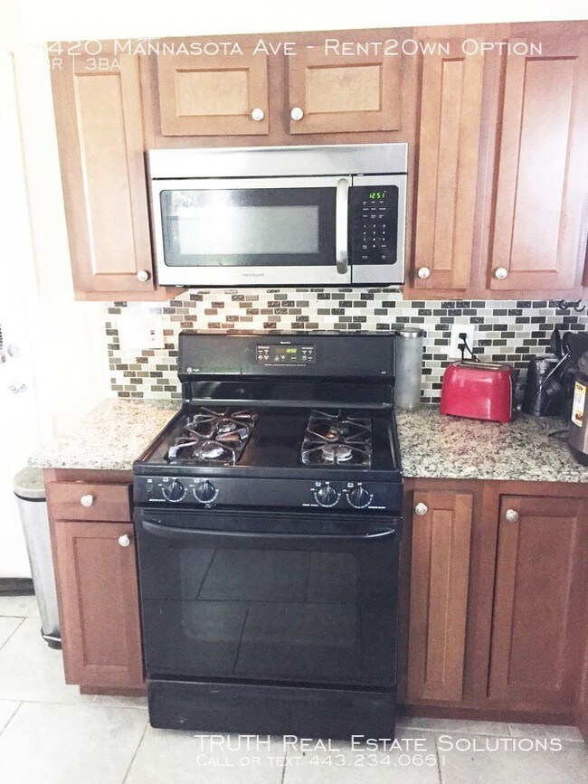 Foto del edificio - 4420 Mannasota Ave