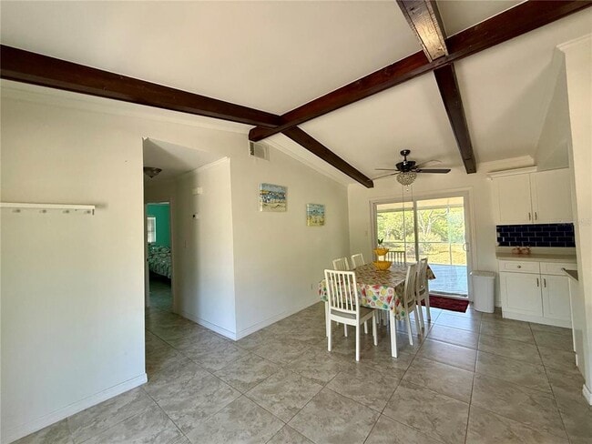 Foto del edificio - 2226 S Daytona Ave