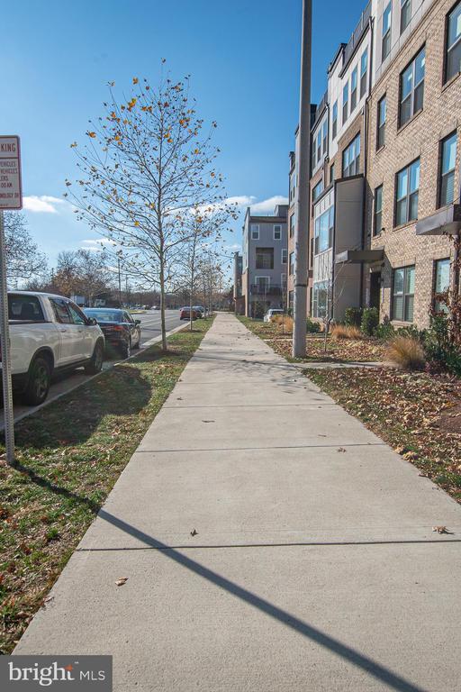 Primary Photo - 13639 Dulles Technology Dr