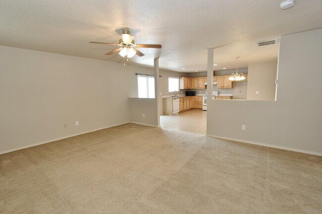 Foto del edificio - 6613 S Covewood Way