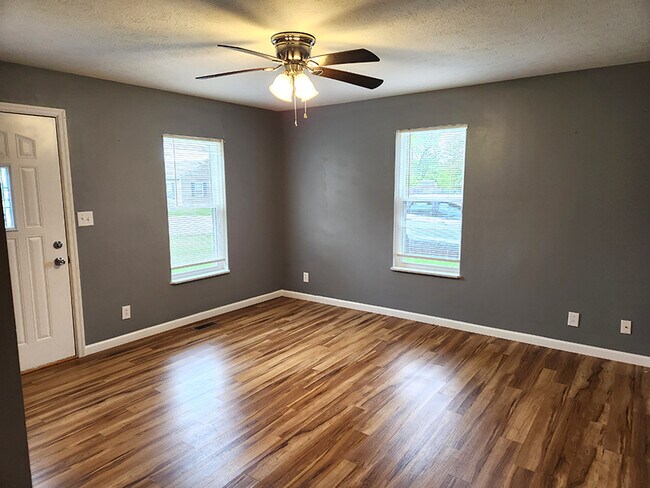 Foto del edificio - 817 N Ashley St