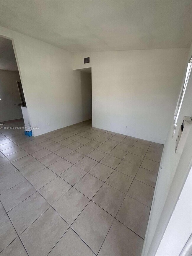 Foto del edificio - 2325 Hope St