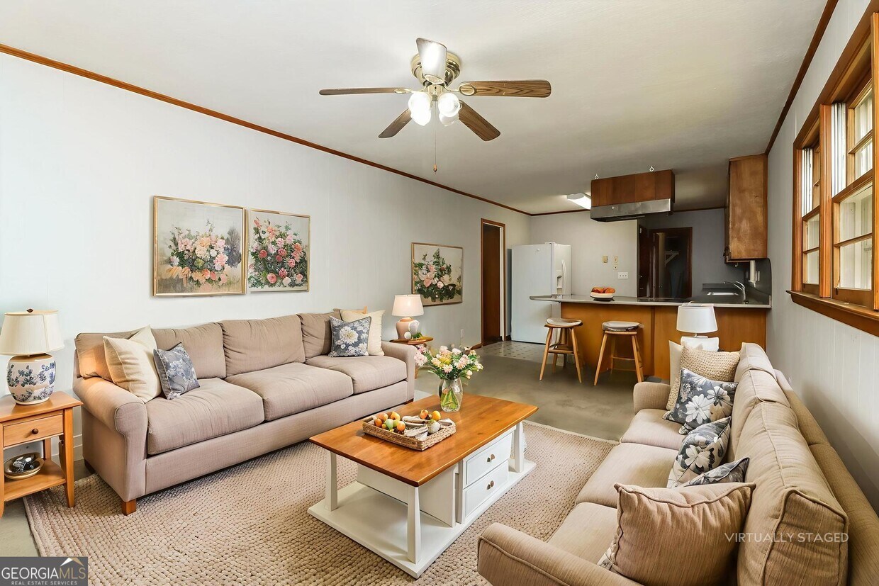 Primary Photo - 1255 Angelia Dr SW