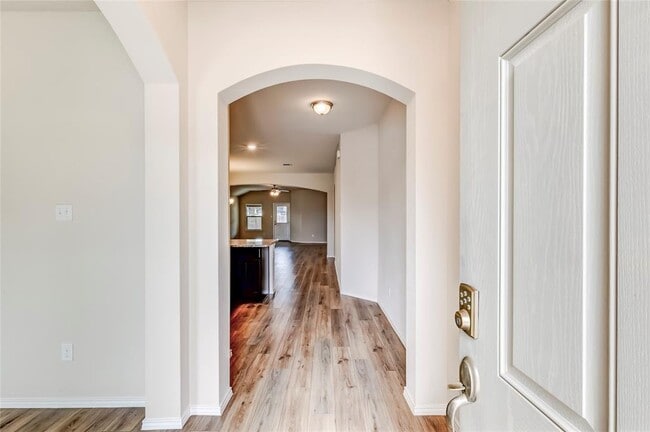 Building Photo - 227 Reagor Dr