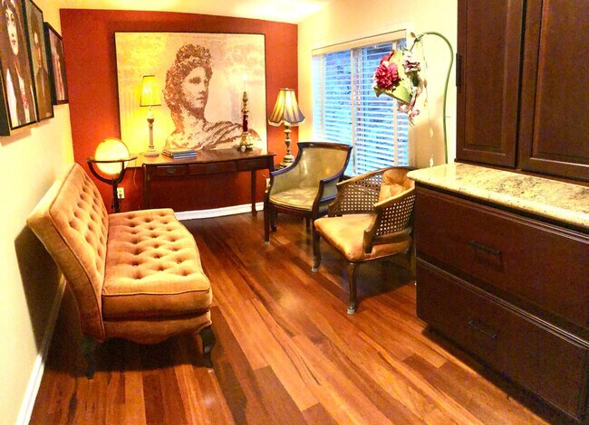 Foto del edificio - 4030 Beach Dr SW