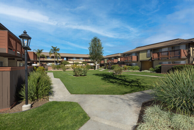 Building Photo - Timbers Apartments, Riverside