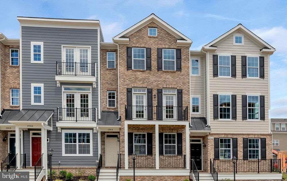 Foto principal - 1064 Old Trail Dr