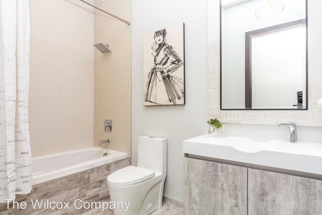 Building Photo - 3 br, 2 bath House - 851 N. California Ave...