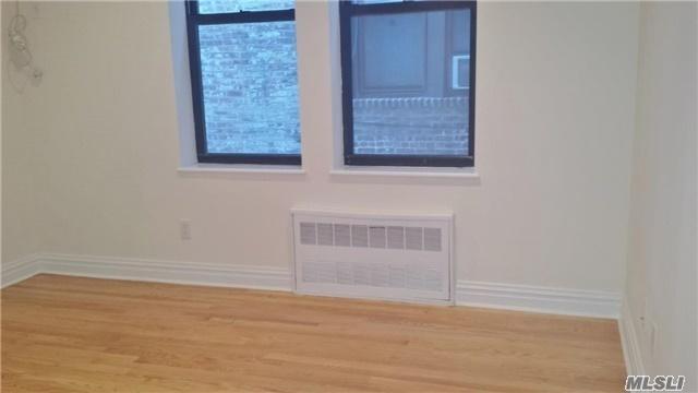 Foto del edificio - 3206 82nd St