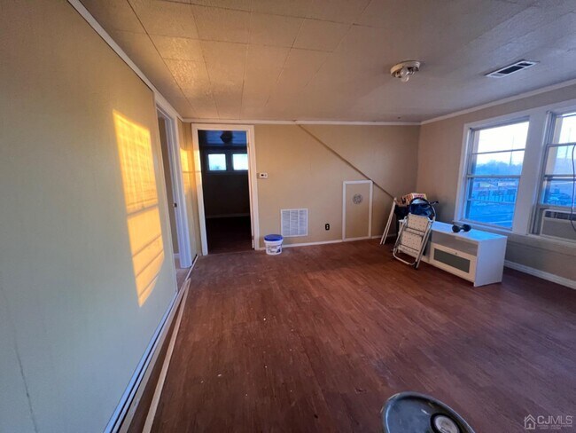 Building Photo - 527 NJ-27