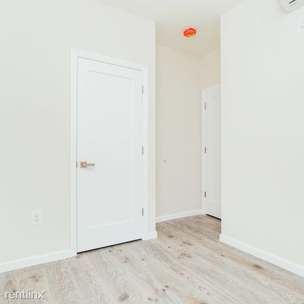 Foto del edificio - 4 br, 2 bath Apartment - 264 Linden St Apt 2D