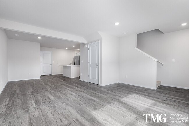 Building Photo - Wonderful 3 Bed 2.5 Bath Townhome in Orcha...