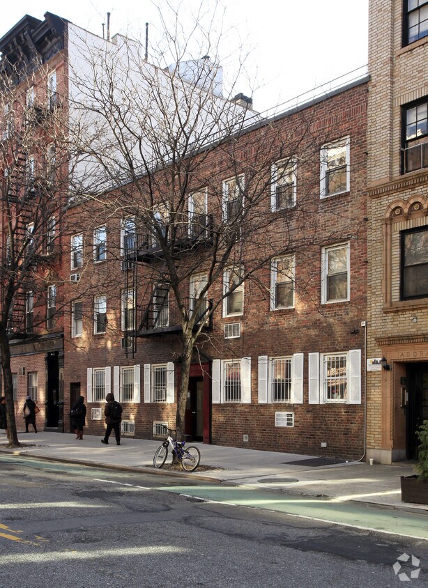 Foto del edificio - 72 Carmine St
