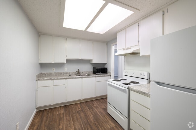 Interior Photo - The Cottages @ Stillwater