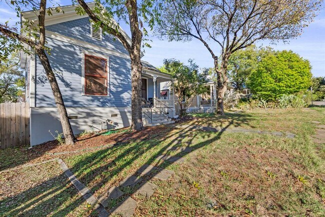 Foto del edificio - 902 E 14th St