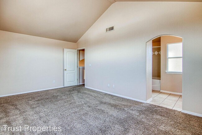 Foto del edificio - 3 br, 2.5 bath House - 2901 San Lorenzo