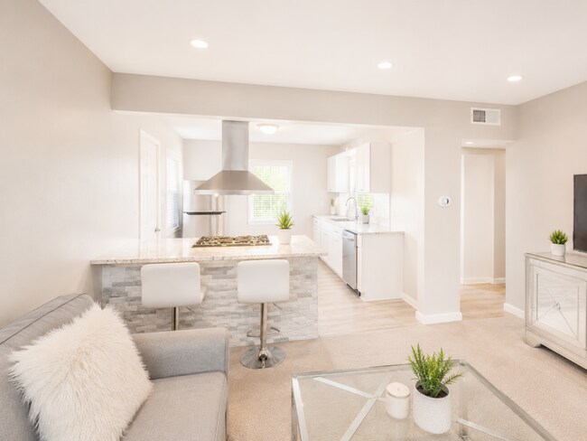 Foto del edificio - 3337 N 83rd St