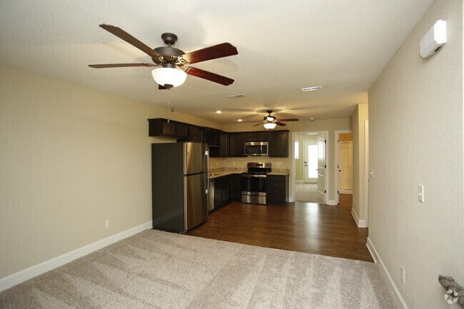 Foto del edificio - Staley Crossing Townhomes