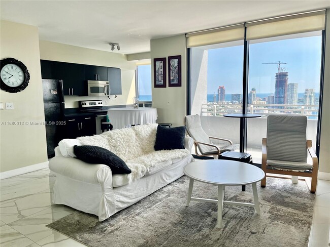 Foto del edificio - 1330 West Ave