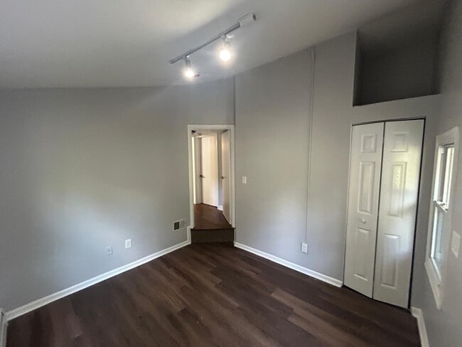 Building Photo - 355 Whitesville Rd