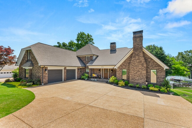 Building Photo - 9711 Pine Point Dr