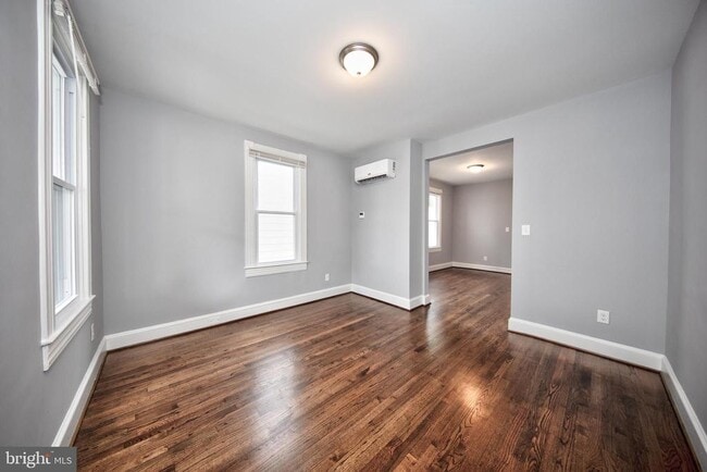 Building Photo - 655 Bourbon St