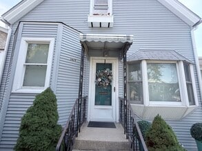 Building Photo - 3619 S Rockwell St