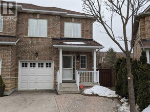 Building Photo - 43 Foxchase Ave