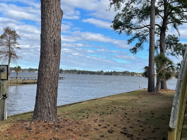 Building Photo - 113 Portside Dr