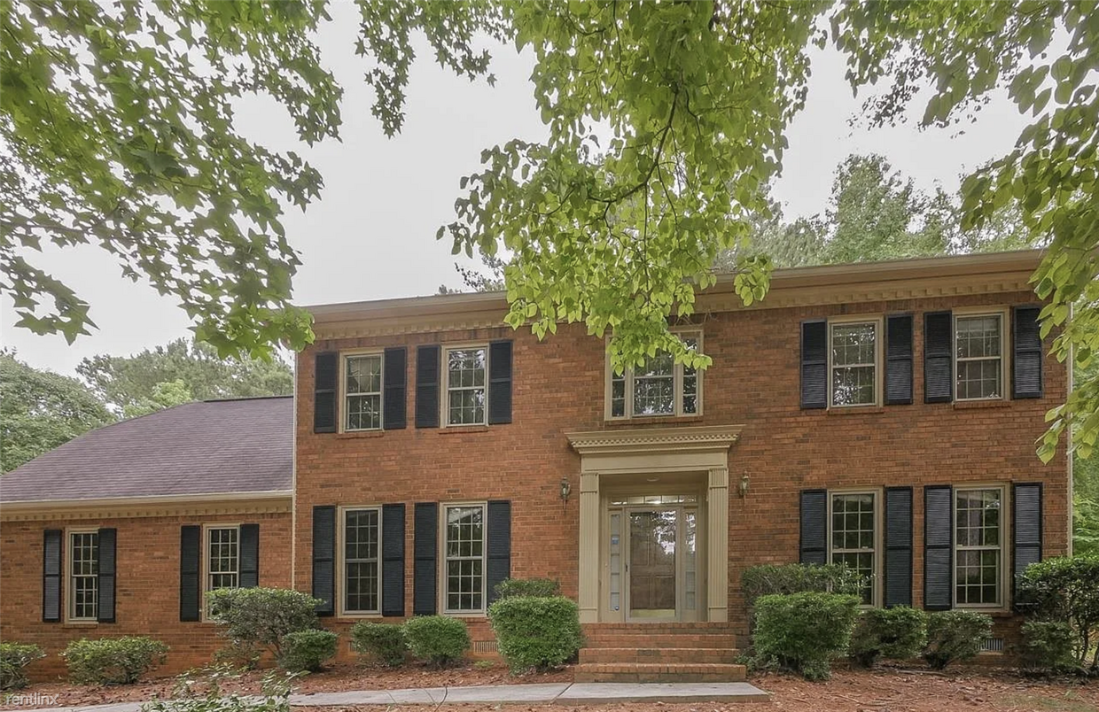 Primary Photo - 4 br, 3 bath House - 2415 Creekside Trce
