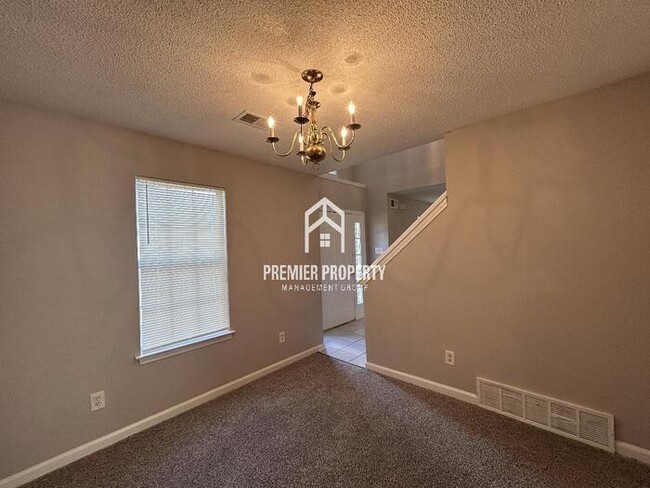 Foto del edificio - 7699 Ivy Bend Cove