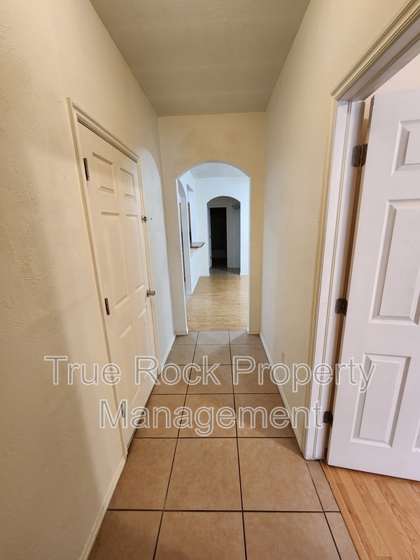 Building Photo - 1408 S Mississippi Ave