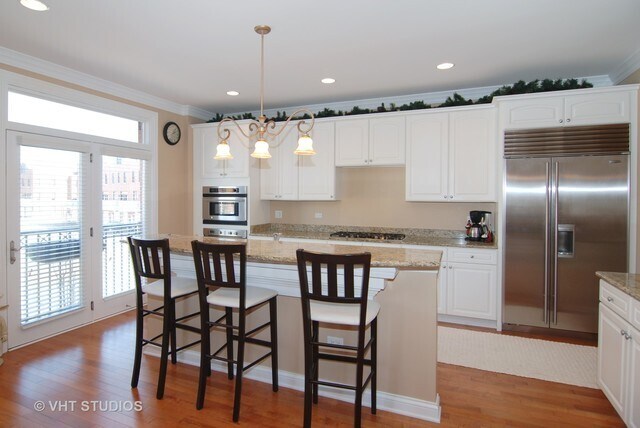 Building Photo - 1881 Admiral Ct