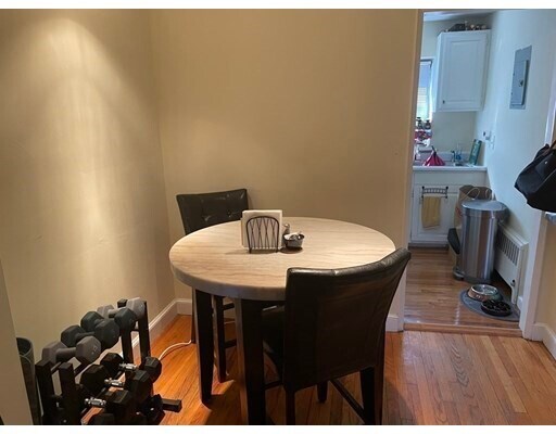 Foto del edificio - 111 Nahant St