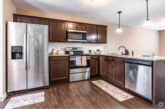 Building Photo - 2511 Rollow Ln