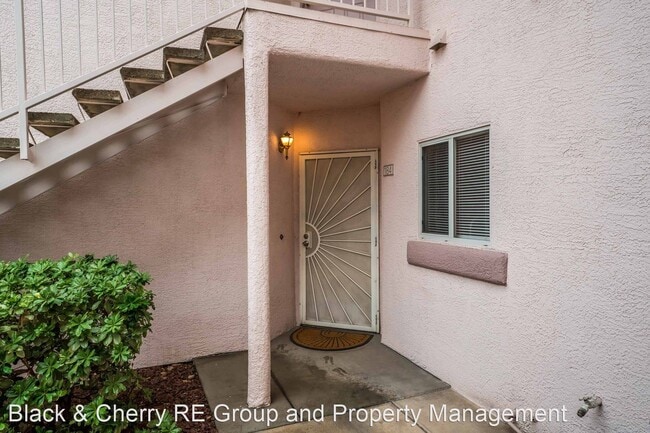 Foto del edificio - 2 br, 2 bath House - 4555 E Sahara Ave #184