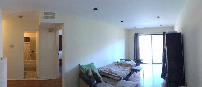 Foto del edificio - 2801 E 26th St