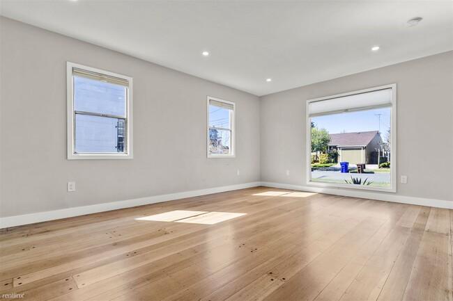 Building Photo - 2 br, 1 bath House - 770 Ventura Street